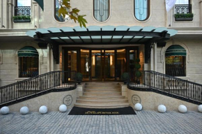 The Townhouse Hotel